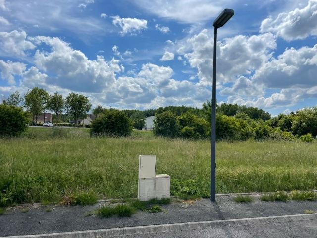 Terrain vente à Magny-le-hongre