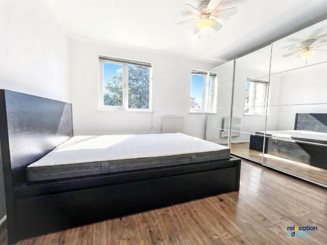 Apartment for rent in Carterhatch, Greater London