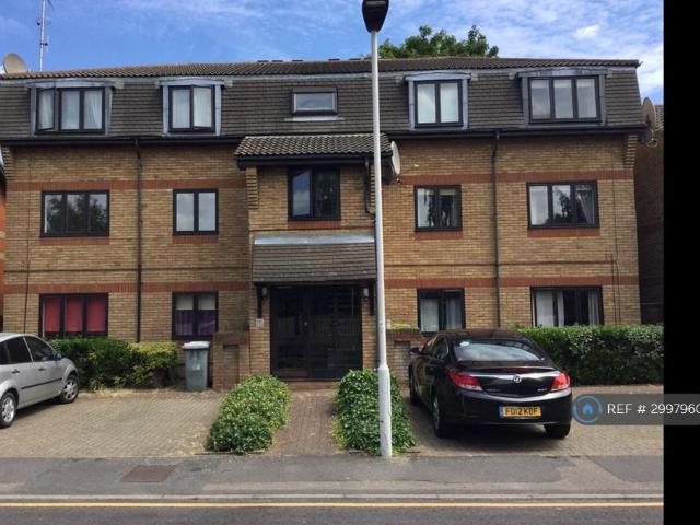 Apartment for rent in London Borough of Newham, Greater London