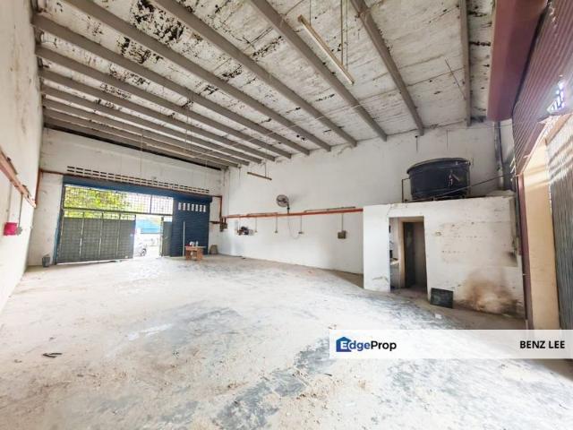 Warehouse for rent in Petaling, Alam Impian
