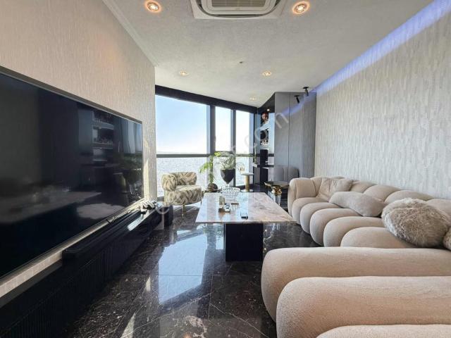 Konak, İzmir içerisinde satılık mülk