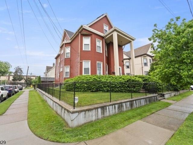 House for sale in Clifton