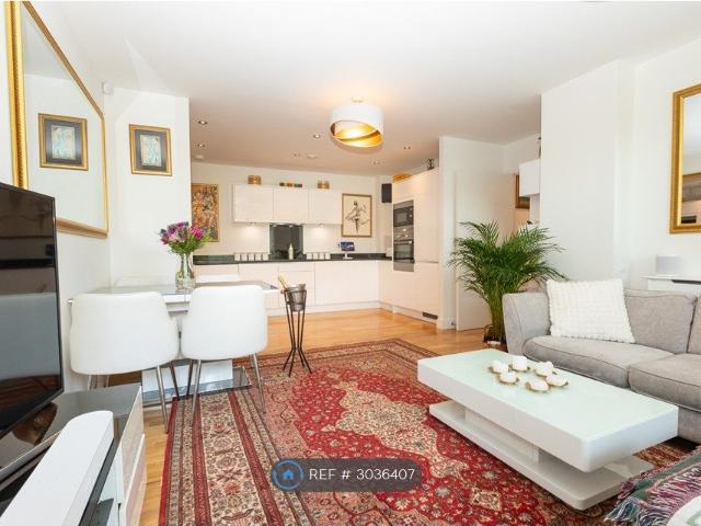 Apartment for rent in Poplar Grove, Greater London