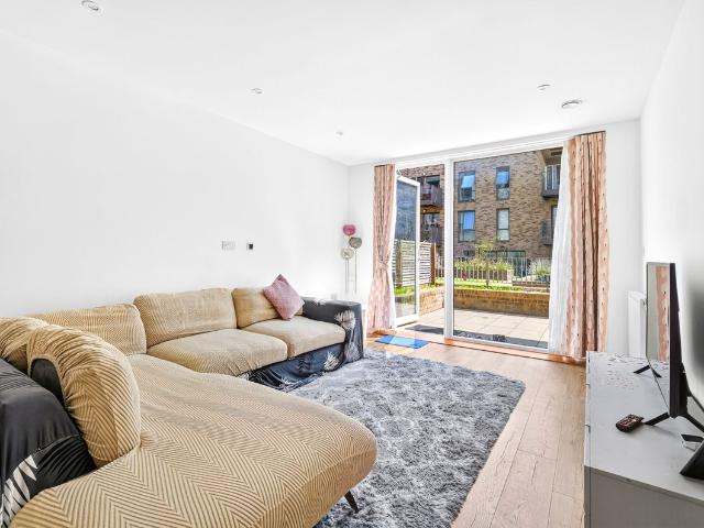 Apartment for rent in Beckton, Greater London