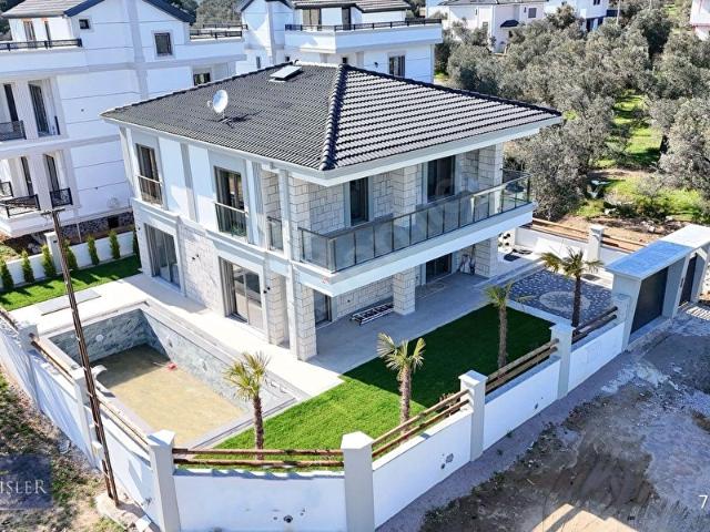 Edremit içerisinde satılık Villa