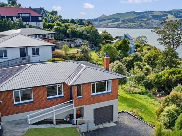 House for rent in Otakou