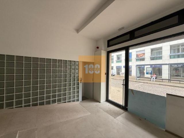 Loja alugar em Maia, Gueifães