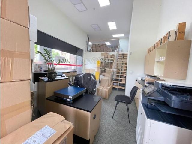 Ponto Comercial alugar em Maia, Barreiros