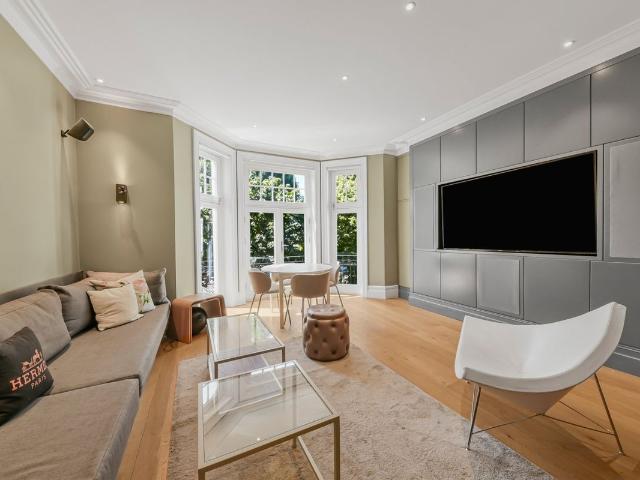 Apartment for rent in St. John's Wood, Greater London