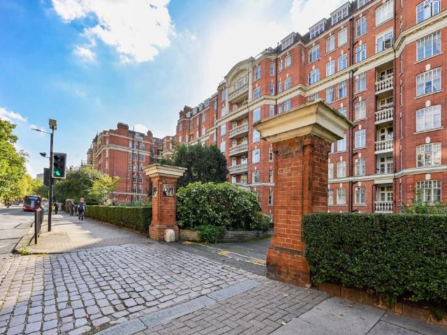 Apartment for rent in St. John's Wood, Greater London