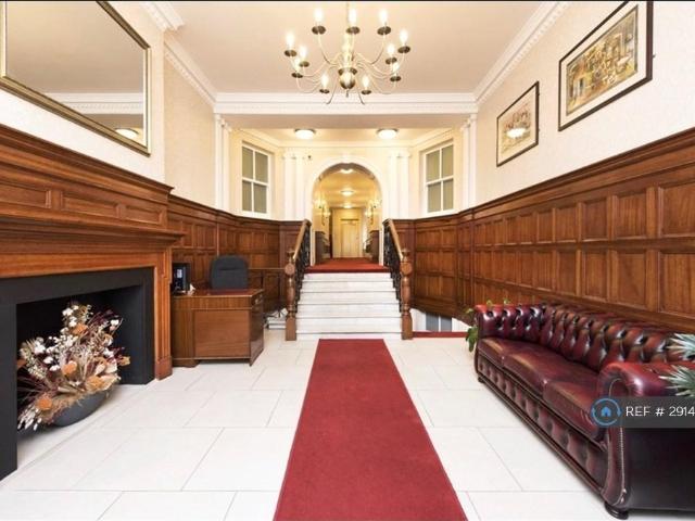 Apartment for rent in St. John's Wood, Greater London