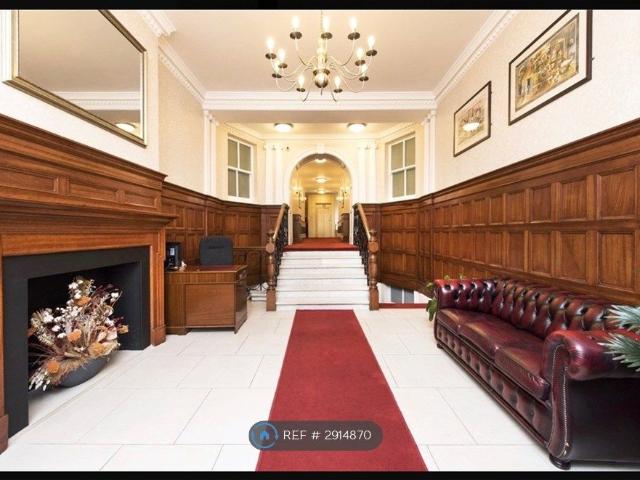 Apartment for rent in St. John's Wood, Greater London
