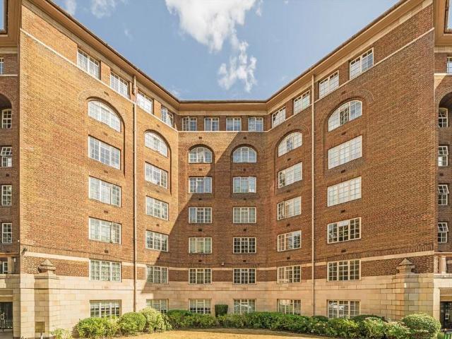Apartment for rent in St. John's Wood, Greater London