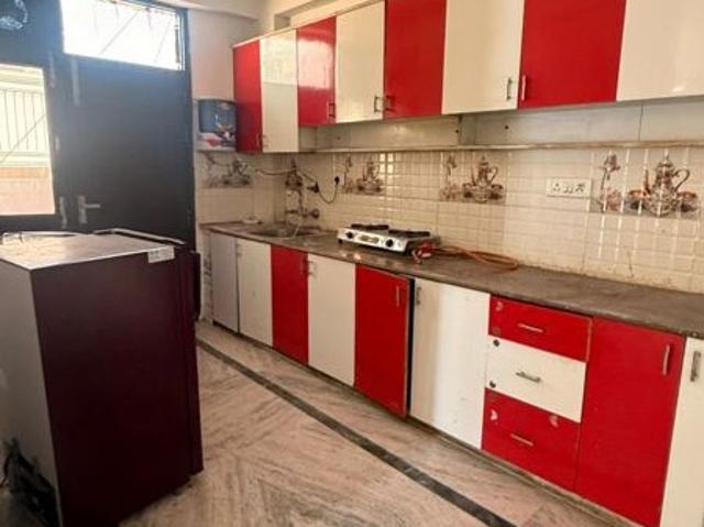 Property for rent in Deri