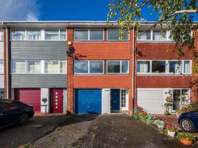 House for rent in Bridgen, Greater London