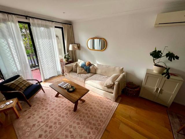 Room for rent in Camerons Creek, Victoria