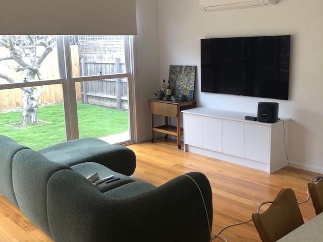 Room for rent in Camerons Creek, Victoria