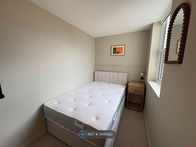 Room for rent in Midway, Kent