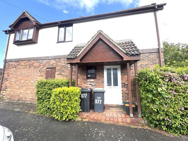 Apartment for rent in Bluebell Hill, Bourne Vale