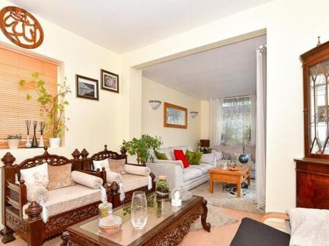 House for sale in Brompton, Chatham