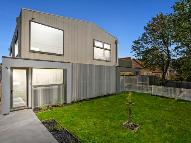 Townhouse for sale in Camerons Creek, Victoria
