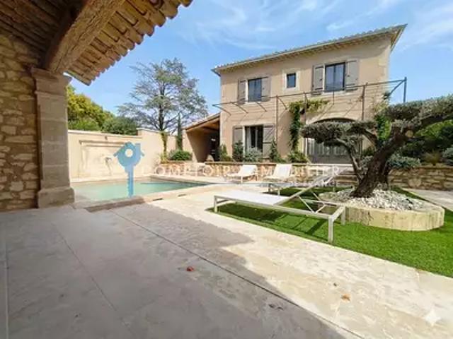 Maison vente à Arles, Maillane