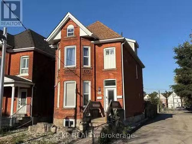 House for rent in Ancaster, Ontario