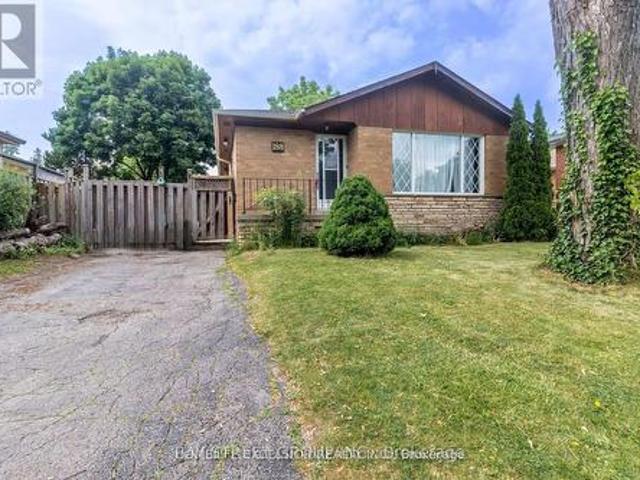 House for rent in Scarborough—Guildwood, Toronto