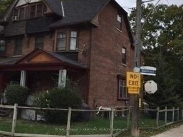 House for rent in Beaches—East York, Toronto