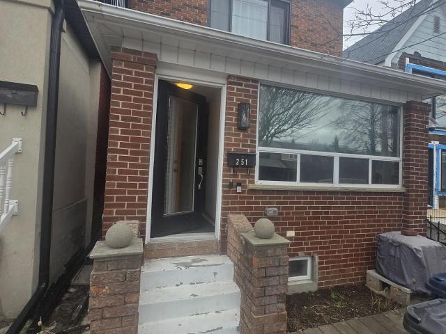 House for rent in Woburn, Ontario
