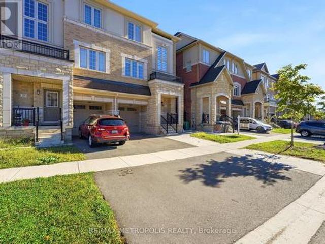 House for rent in Brampton, Golden Horseshoe