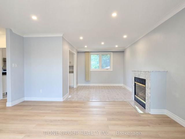 House for rent in Richmond Hill, Golden Horseshoe