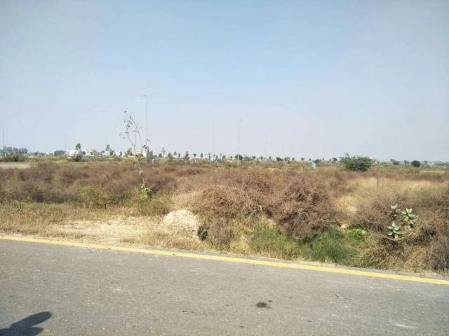 Land for sale in DHA Phase 7, ڈھیرا