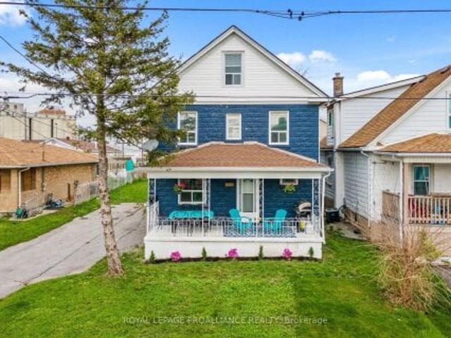 Duplex for rent in Niagara, Ontario