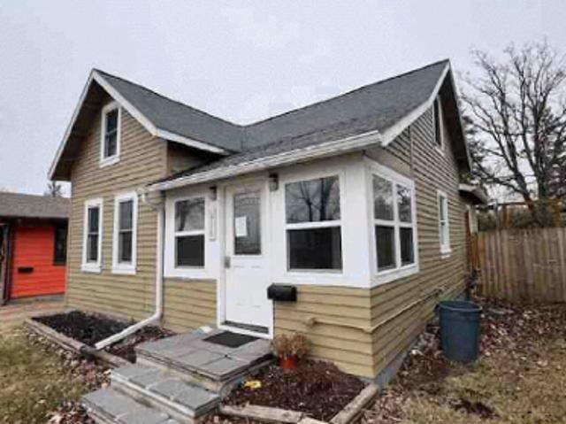 House for sale in Roseau, Minnesota