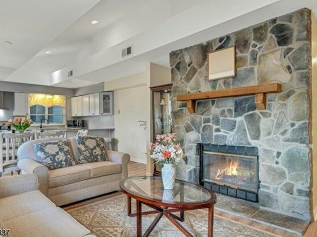 Condo for sale in Passaic, New Jersey