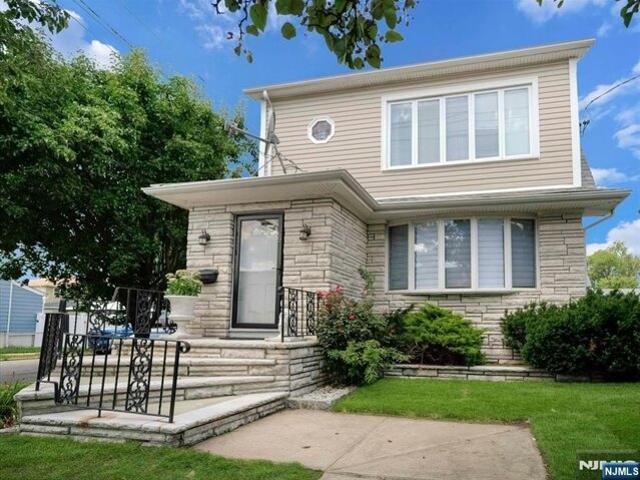 House for sale in Wallington, Bergen County