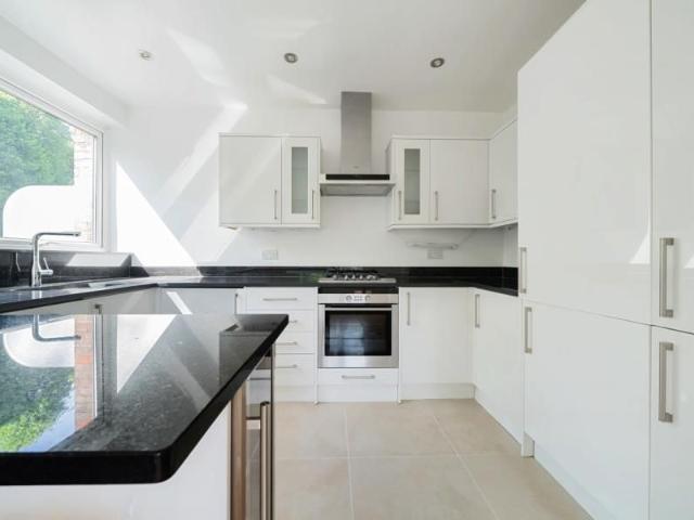 Apartment for rent in Batchworth