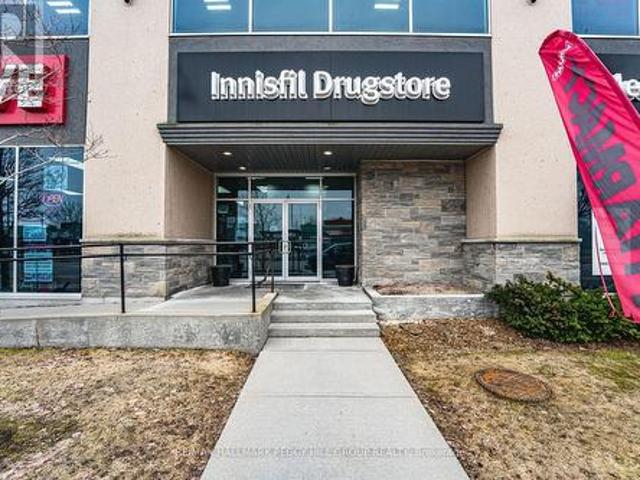 Commercial for rent in Innisfil, Ontario