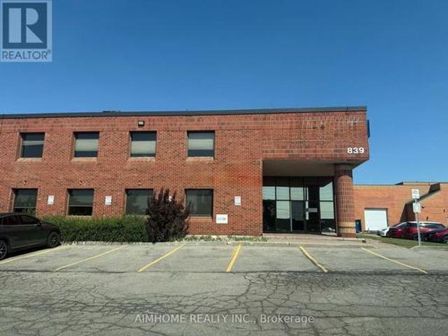 Commercial for rent in Mississauga, Ontario