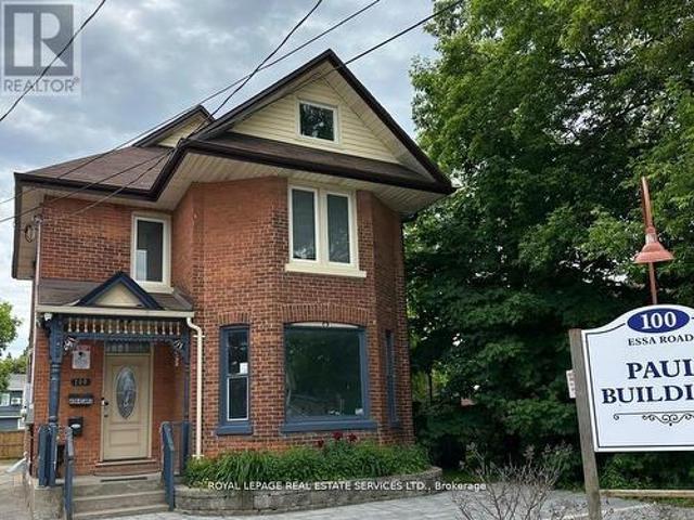 Commercial for rent in Barrie, Ontario