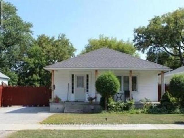 House for rent in Oakville, Ontario