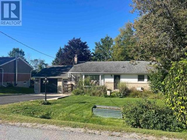 House for rent in Houghton Park, Loyalist