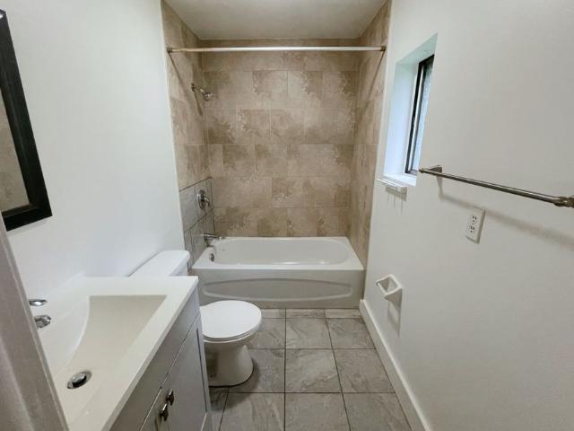 House for rent in Golden Horseshoe, Ontario