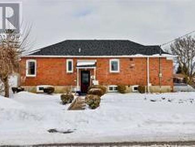 House for rent in Scarborough Centre, Toronto