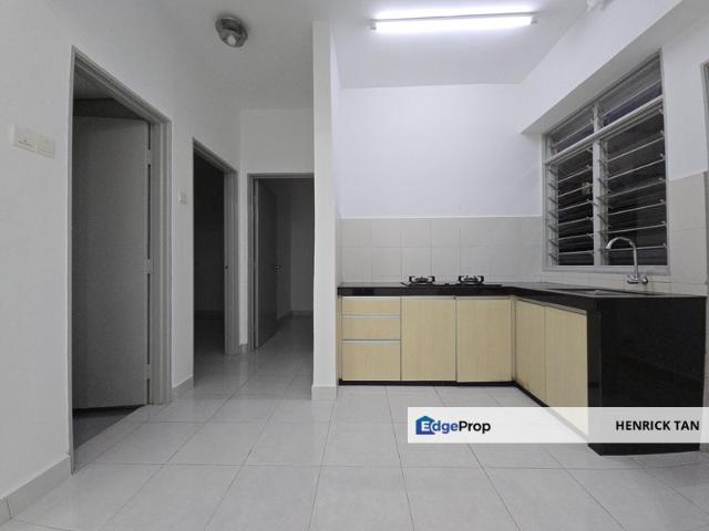 Condominium for sale in Petaling, Subang Jaya
