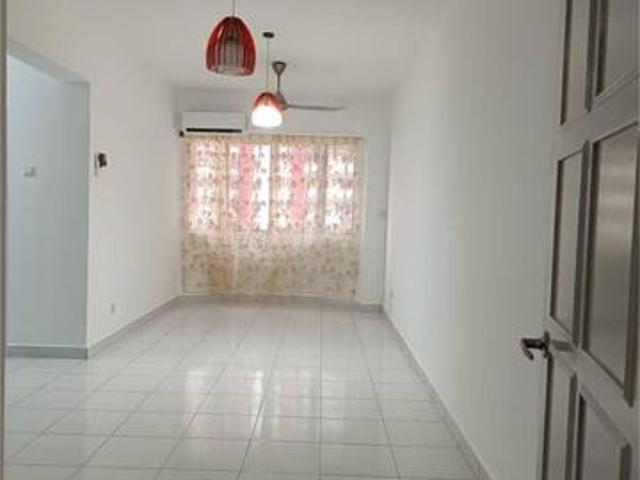 Serviced Residence for sale in Petaling, Subang Jaya