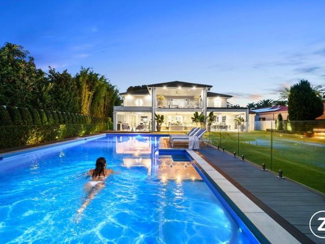 House for sale in Carrara, Gold Coast City