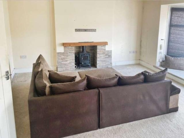 Apartment for rent in Hawthorn, Church Village