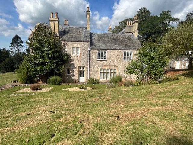 Apartment for rent in Cleeve, North Somerset